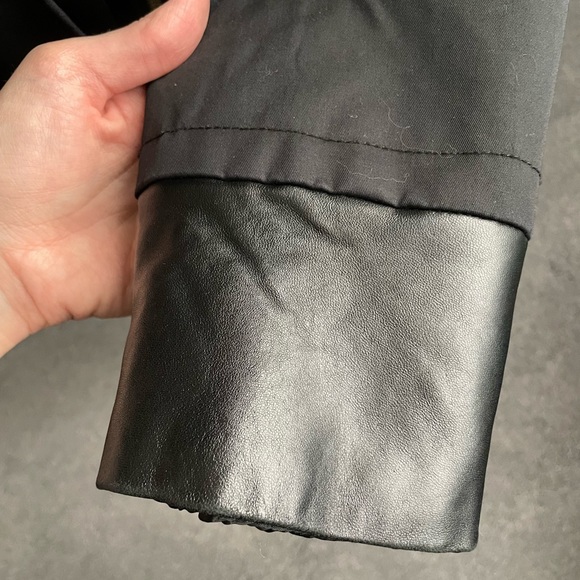 Sandro leather jacket with fur hood - Picture 7 of 7